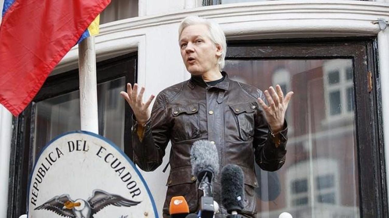 Assange'ın internet erişimi kesildi