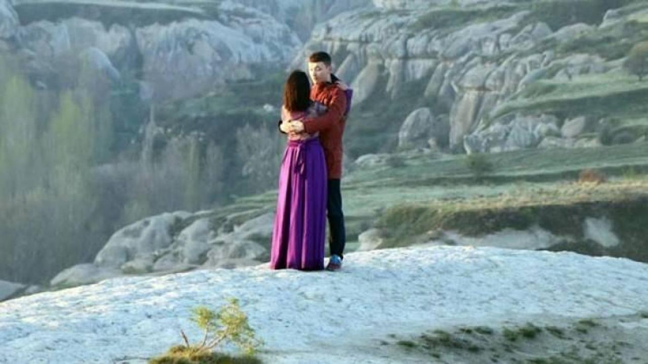 Erkek arkadaşını dakikalarca tokatladı!