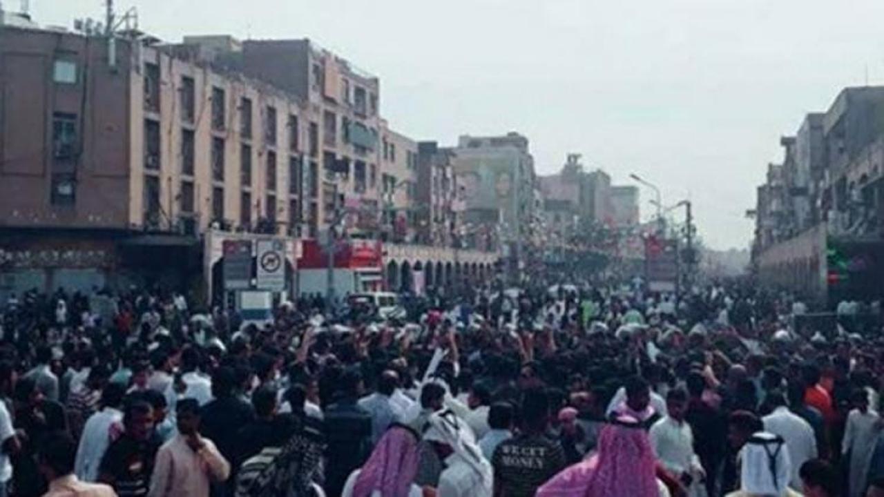 İranlı Araplar'dan devlet televizyonuna protesto