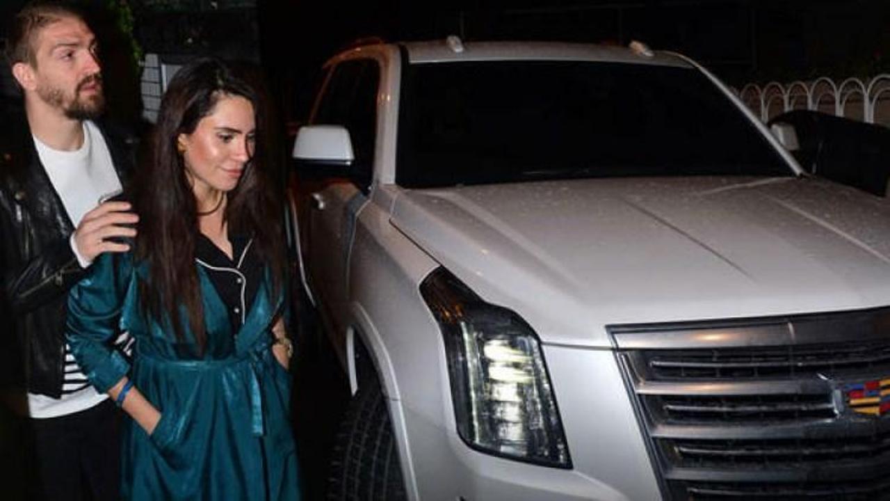 Şükran- Caner Erkin çifti bebek için araba aldı