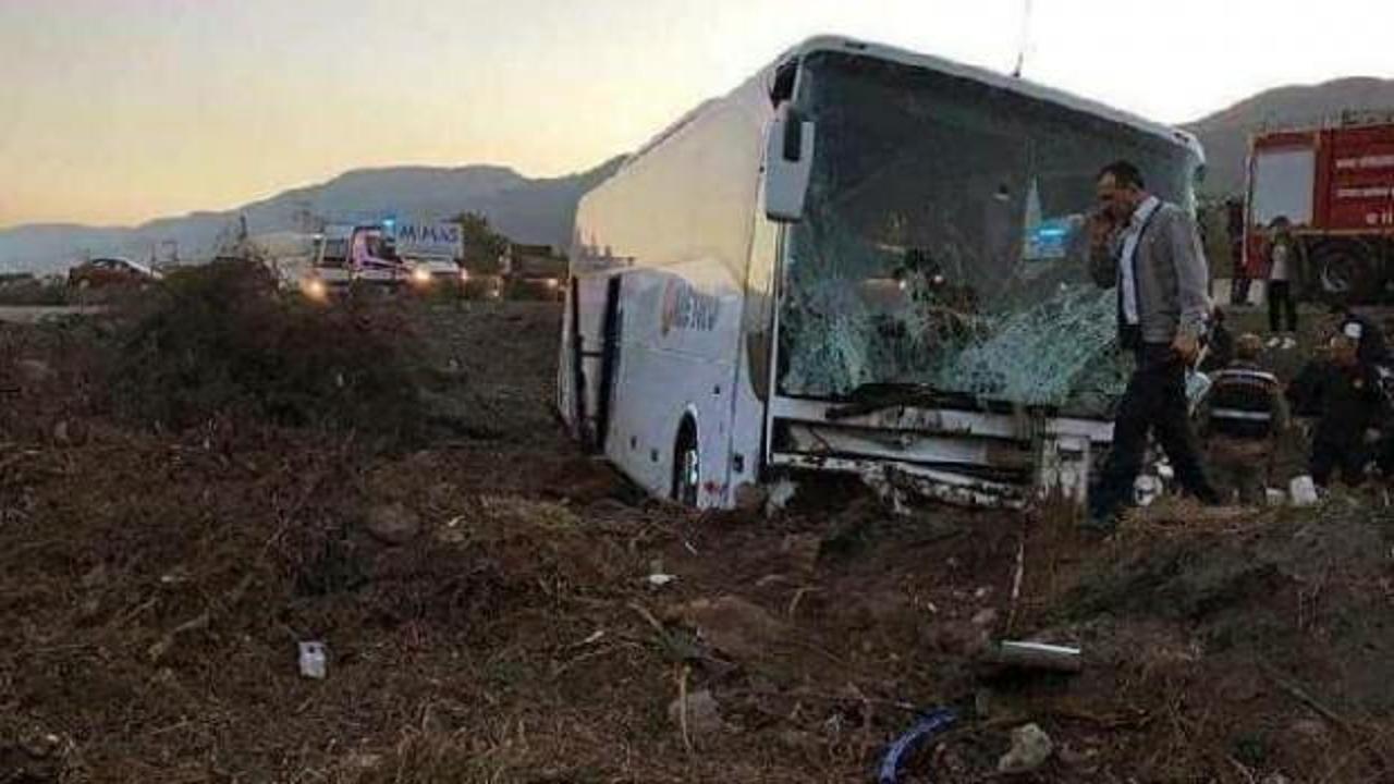 İskenderun'da otobüs ile TIR çarpıştı: 10 yaralı