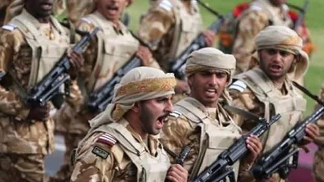 Katar'dan dikkat çeken hamle! Askerlik uzatıldı