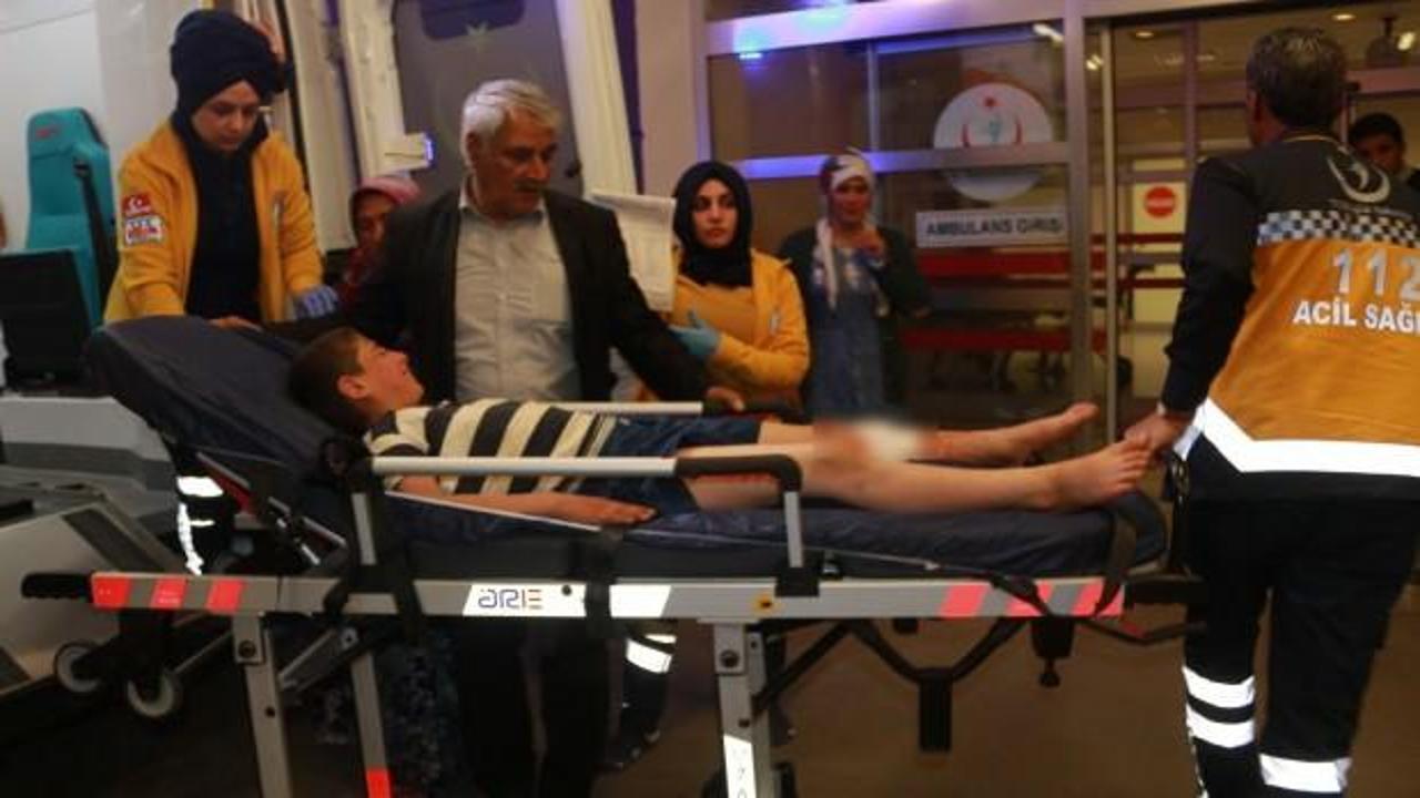 K&uuml;&ccedil;&uuml;k &ccedil;ocuğun &uuml;zerinden at arabası ge&ccedil;ti!