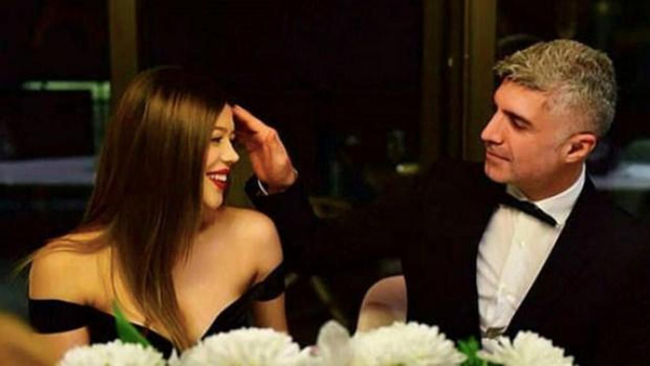 &Ouml;zcan Deniz'den eşine b&uuml;y&uuml;k jest!