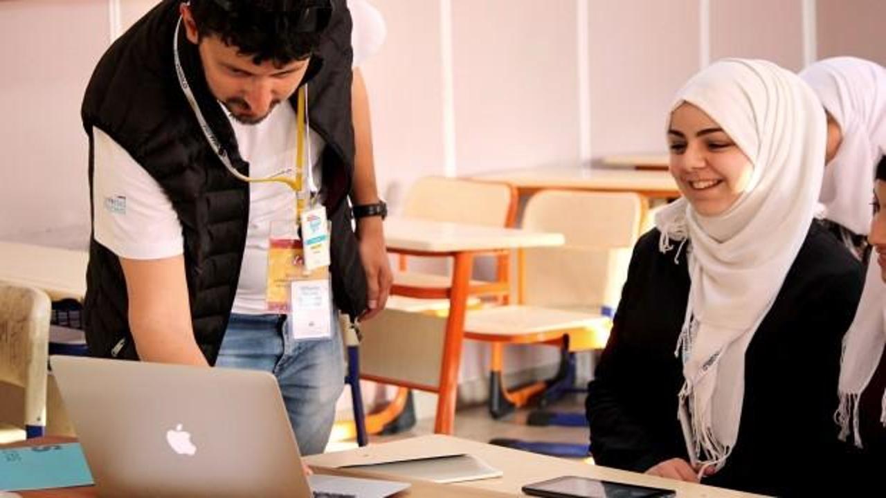 TRT World'den Genç Mültecilere Gazetecilik Eğitimi