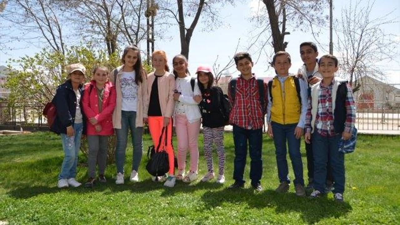 Yüksekovalı 75 öğrenci Ankara, İstanbul ve Düzce'yi gezecek