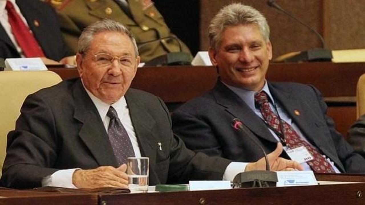 Küba devlet başkanı seçildi