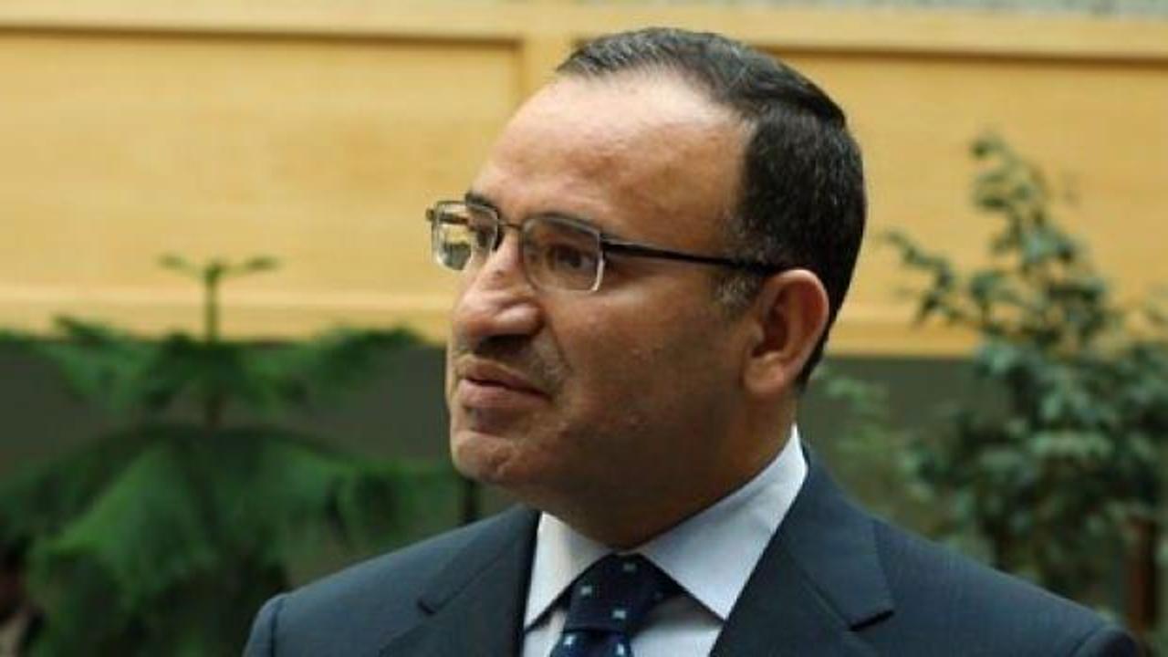 'Türkleri Ruslardan ayırdık' diyen Macron'a yanıt!