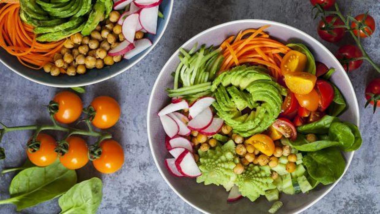 Çiğ tüketilmesi gereken besinler