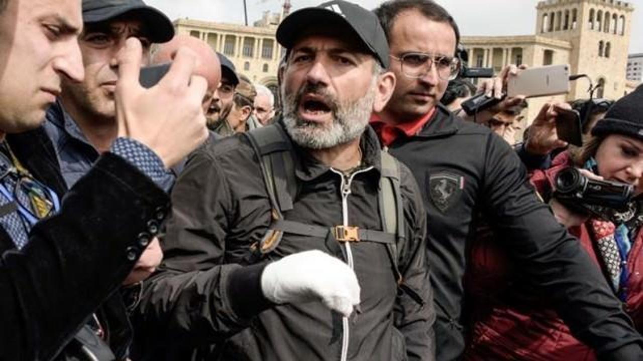 Ermenistan muhalif lideri sokaklara indi
