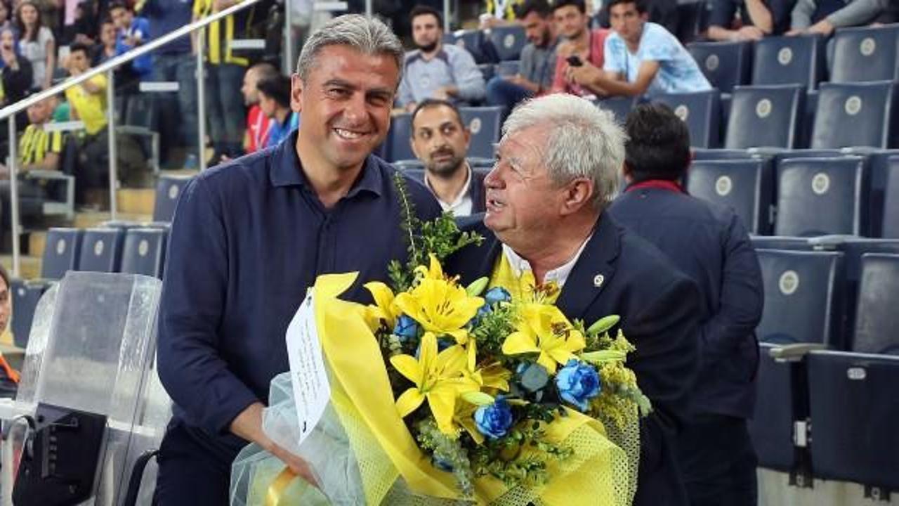 Fenerbahçe'den Hamzaoğlu'na jest!