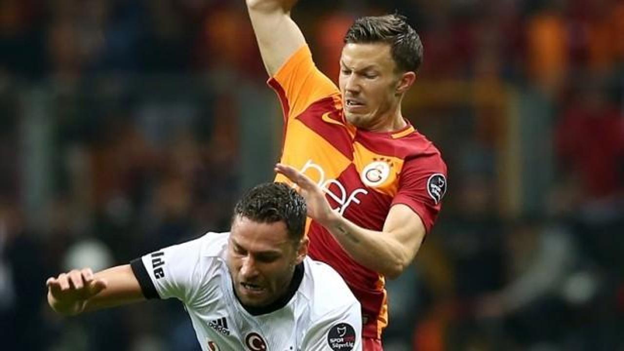 G.Saraylı futbolcunun ayağı bu hale geldi!