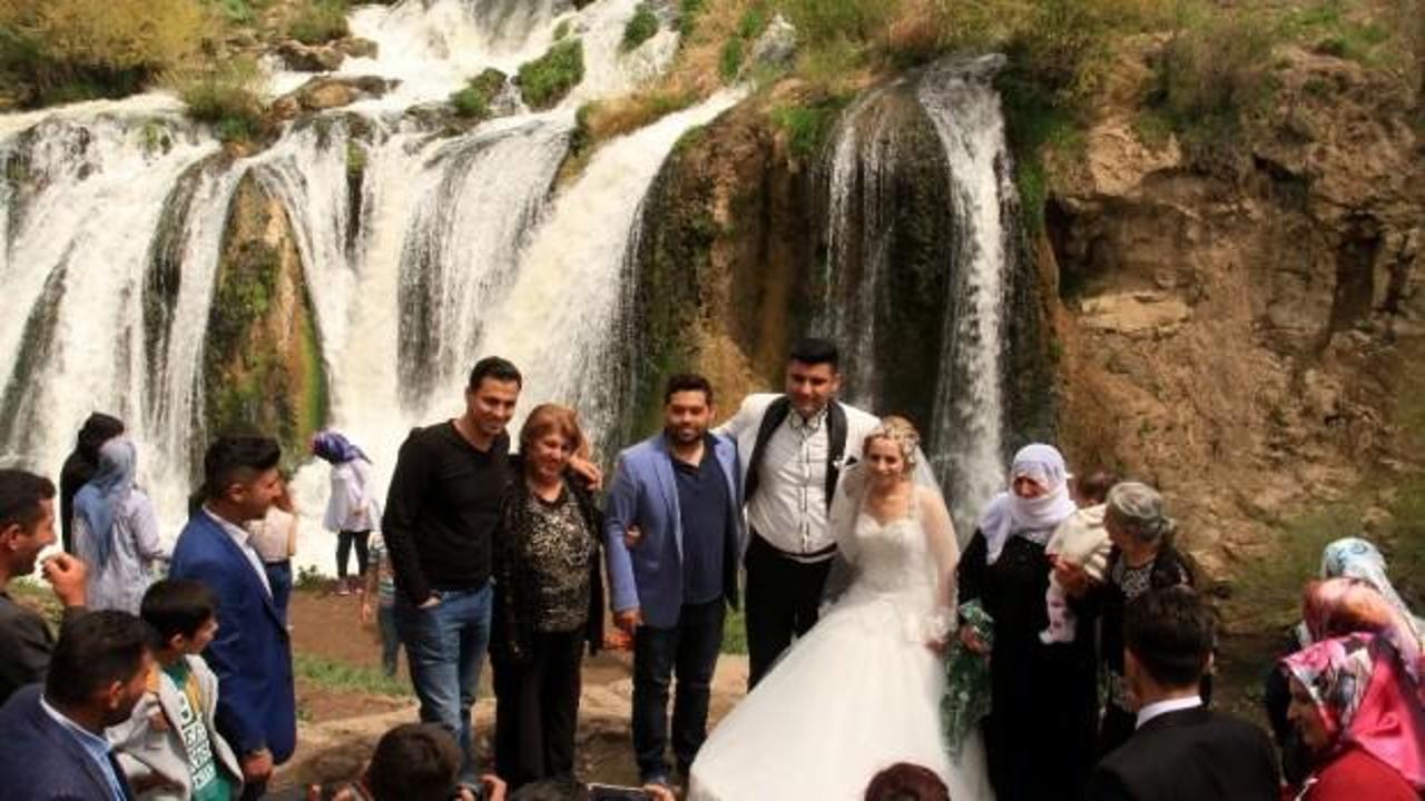 Şelale başında ilkbahar coşkusu!
