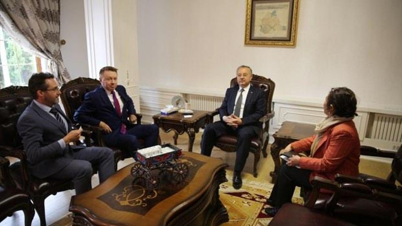 Büyükelçi Innes-Brown'dan Vali Özdemir'e ziyaret