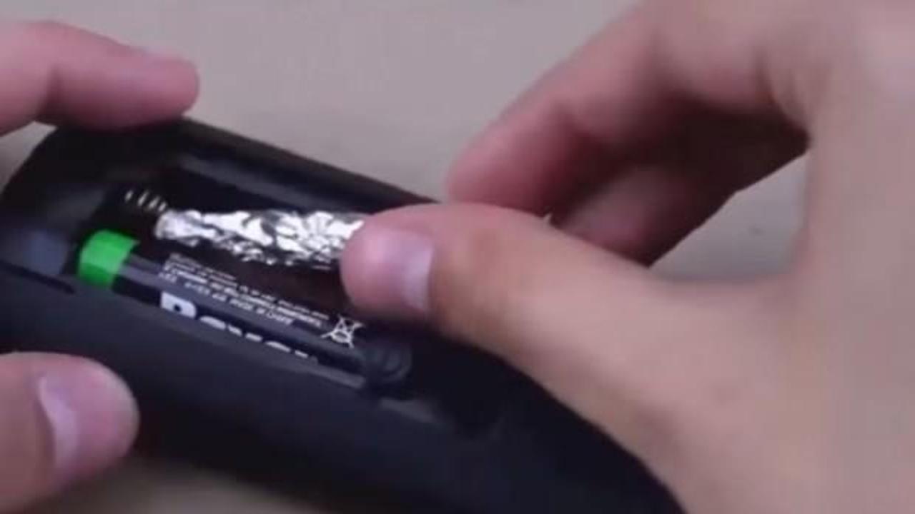 Kumanda pili patladı! 2 &ccedil;ocuk yaralı