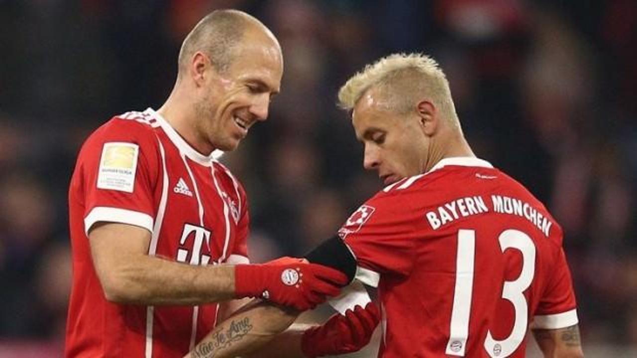 Bayern Münih'te iki imza birden!