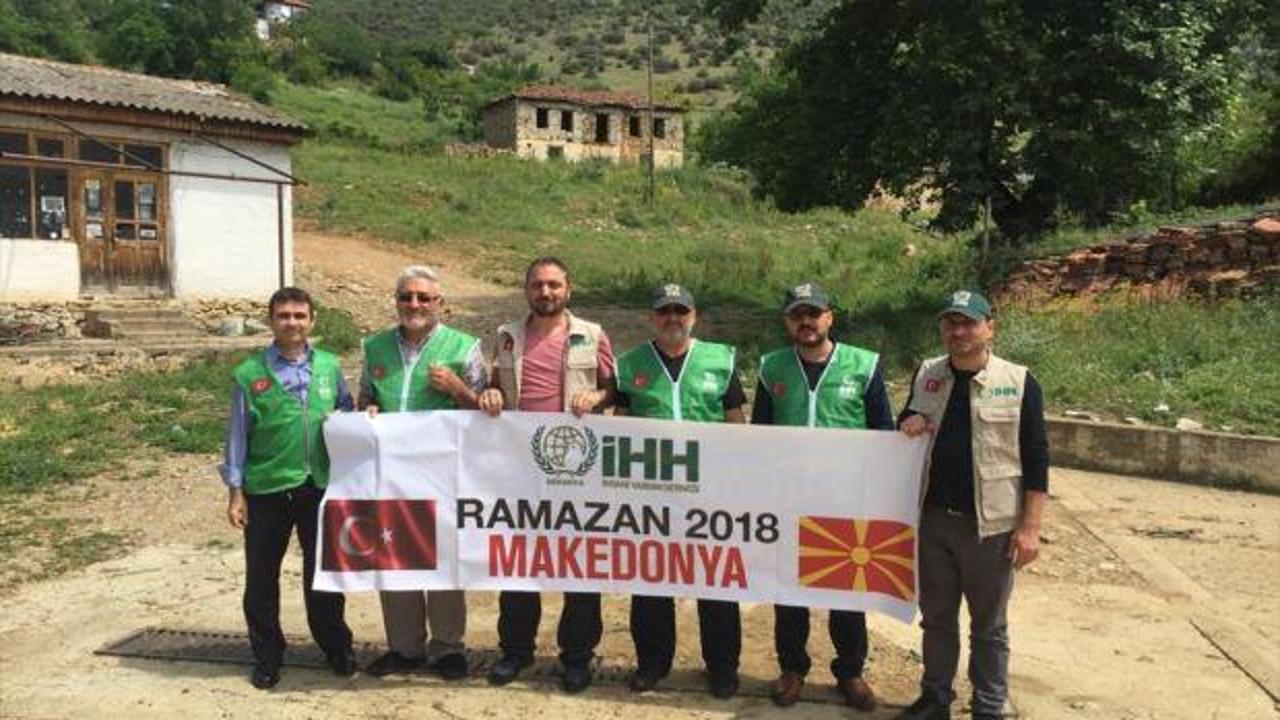 Sakarya İHH Makedonya’da kumanya dağıtıyor