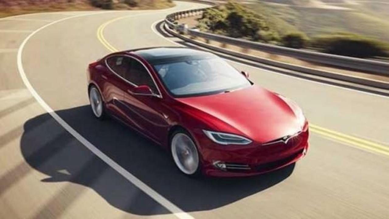 Tesla'ya 10 milyar dolar daha lazım! 
