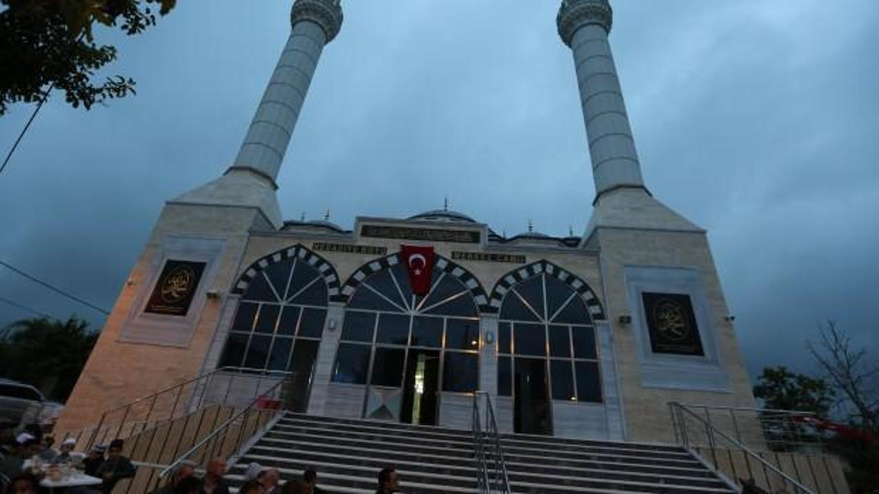 Çekmeköy Reşadiye Merkez Camii ibadete açıldı
