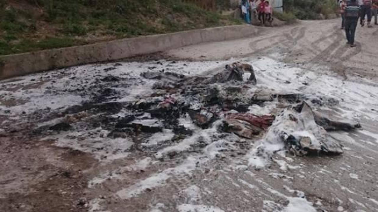 Kızlarını ka&ccedil;ıran evli adamın eşyalarını yaktılar