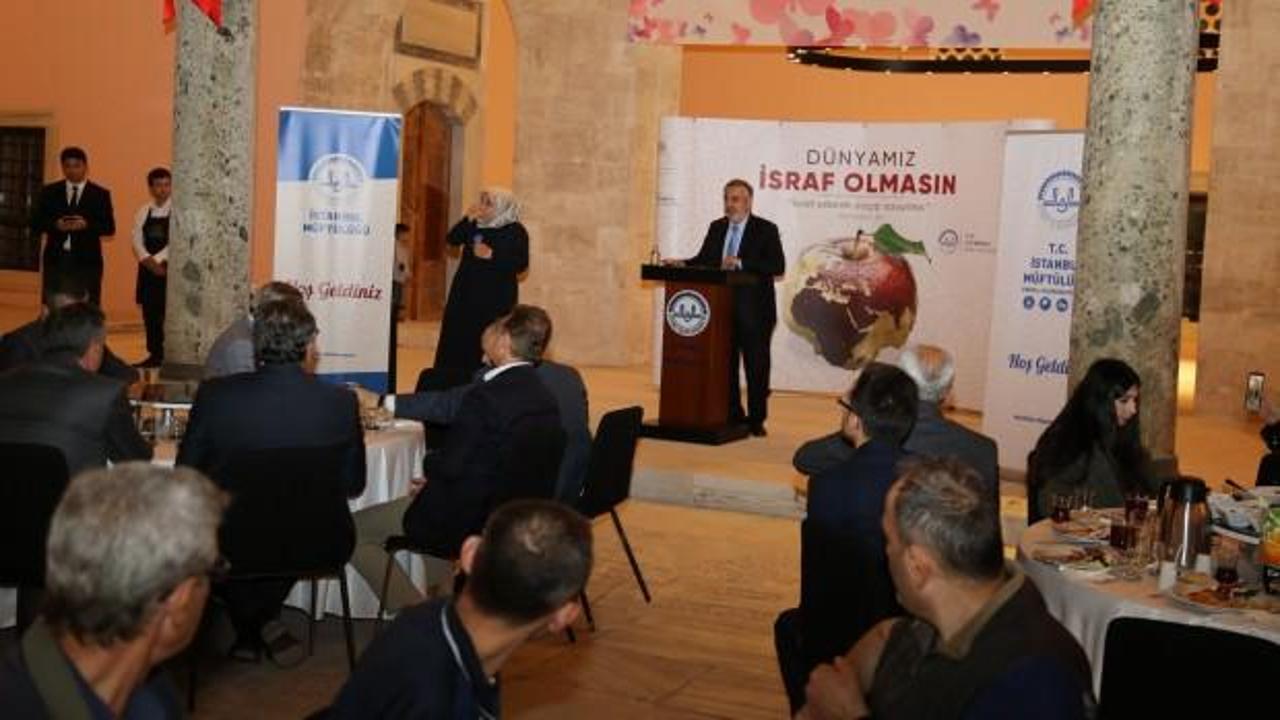 İstanbul Müftüsü engelliler ve aileleriyle buluştu