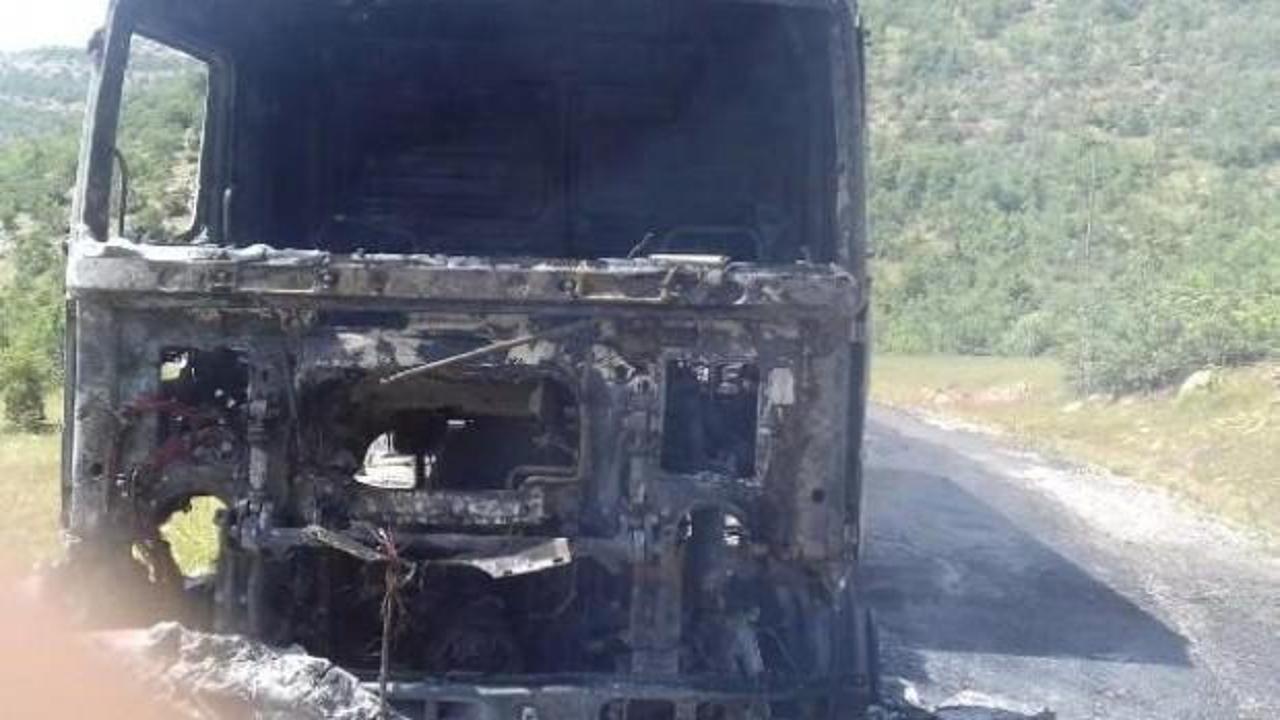 PKK'lı teröristler kamyonu yaktı, sürücüyü kaçırdı