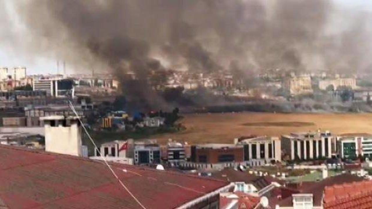 E-5 kenarında yangın! Trafik durdu