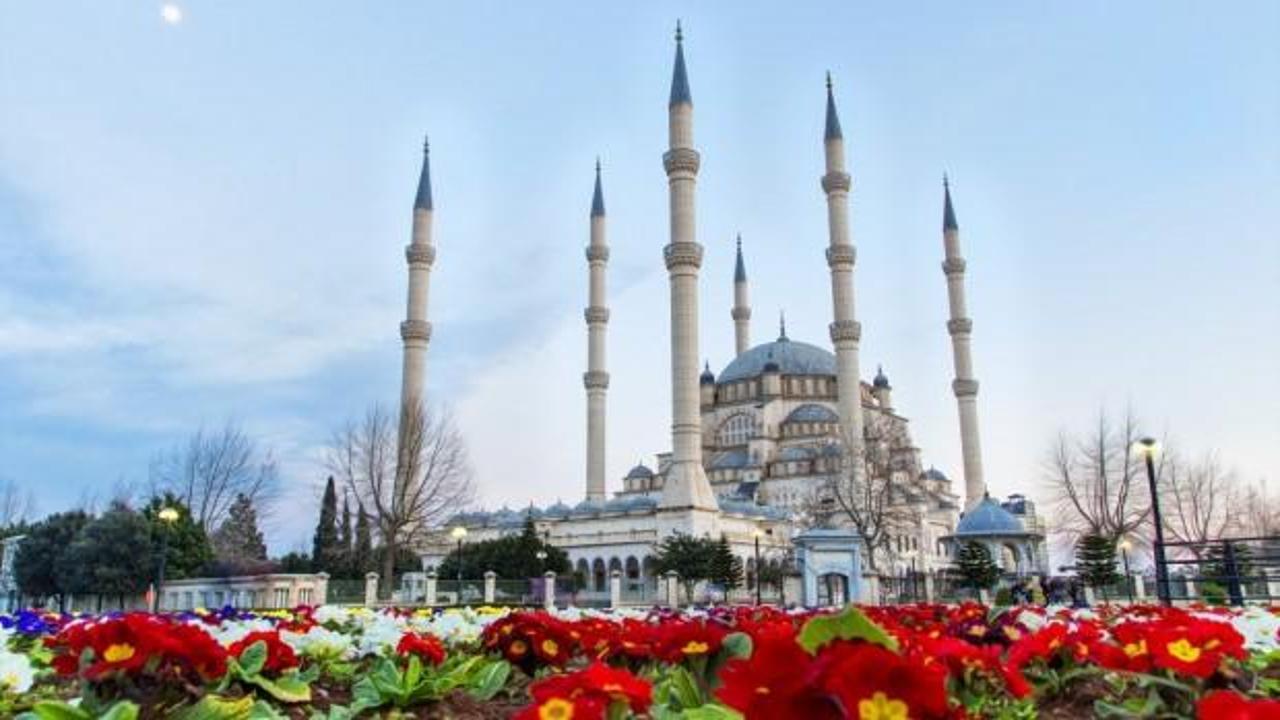 2018 Adana Ramazan Bayramı namazı sabah saat kaçta kılınacak?