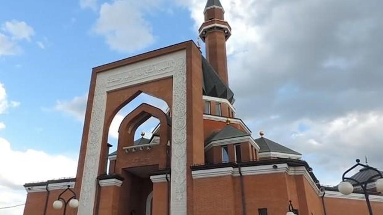 Moskova'nın 8'inci camisi açıldı