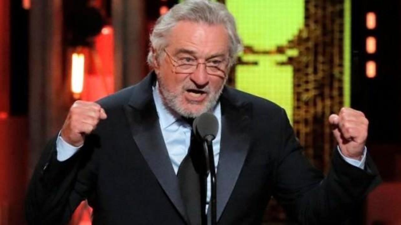 Robert De Niro ödül töreninde Trump'a küfür etti