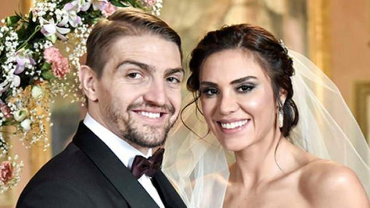 Şükran Ovalı ve Caner Erkin çiftinden önce yastıkları gidiyor!