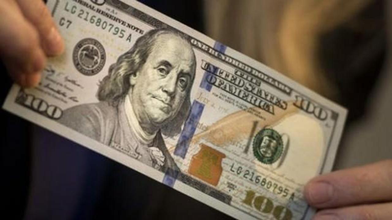 Dolar, kritik açıklama öncesi düşüşe geçti
