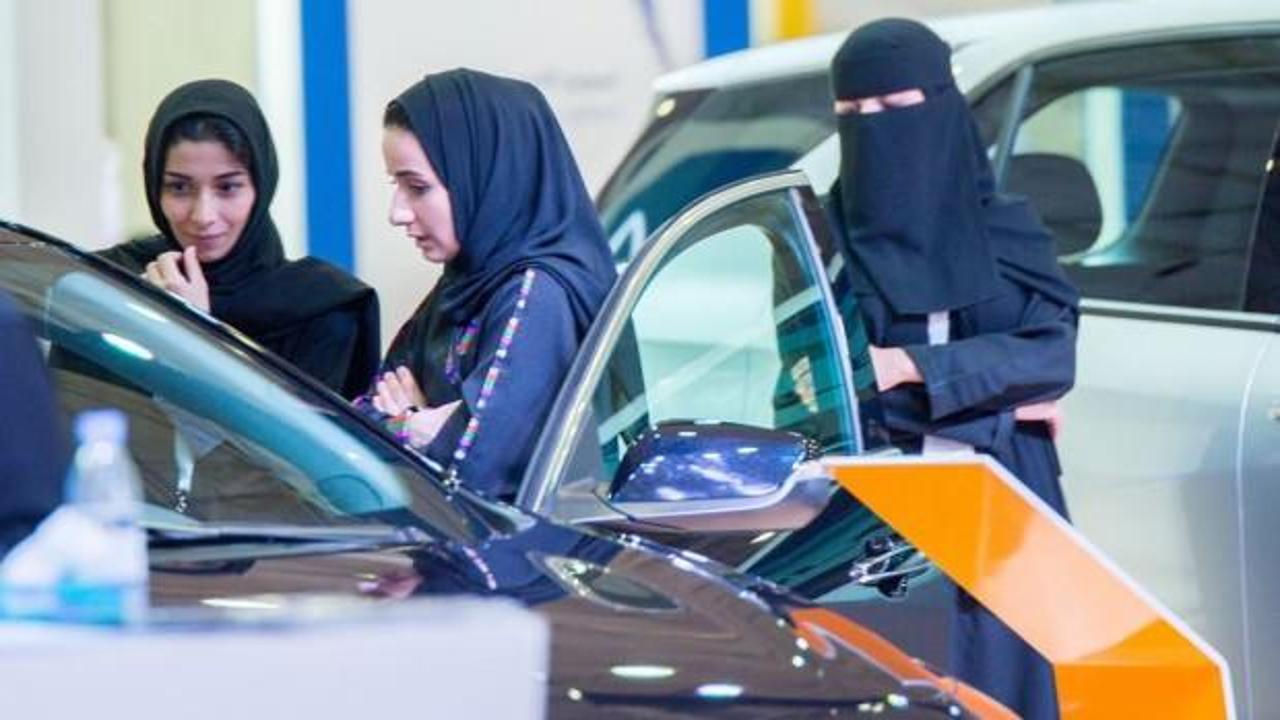 S.Arabistan'da kadın sürücüye şok