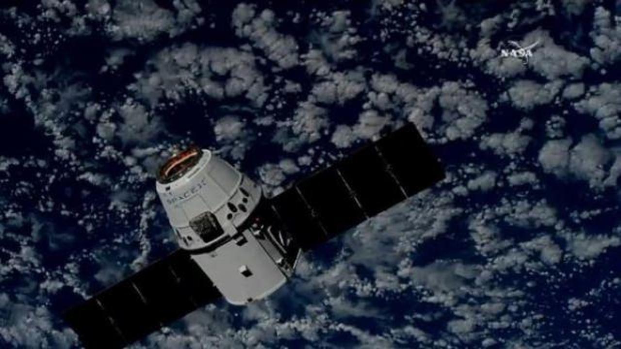 SpaceX'in kargo kaps&uuml;l&uuml; UUİ'ye bağlandı