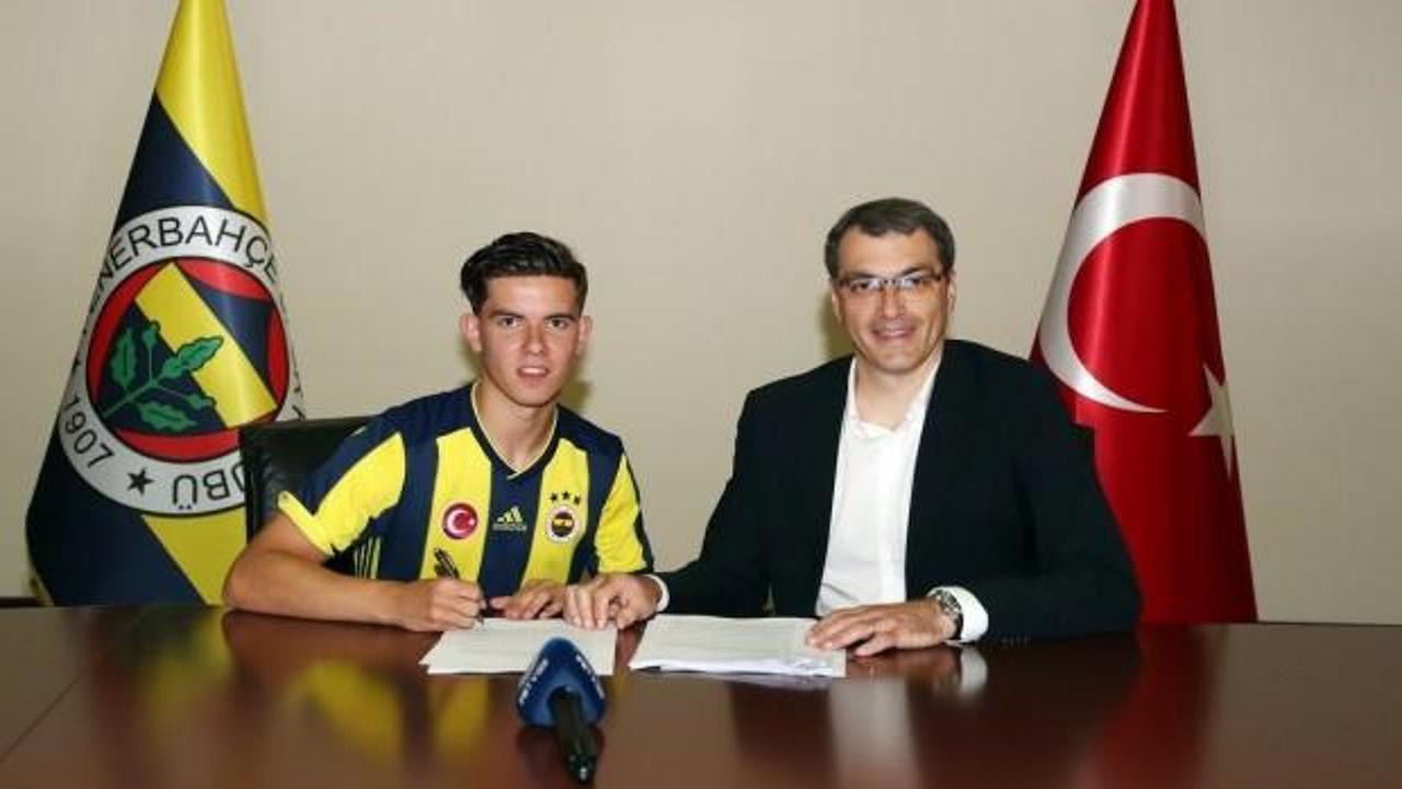 Fenerbahçe transferi resmen açıkladı!