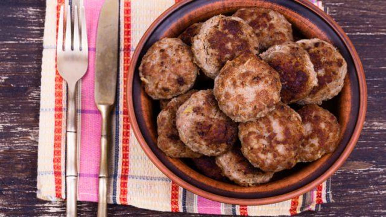 Sokak köftesi nasıl yapılır? 