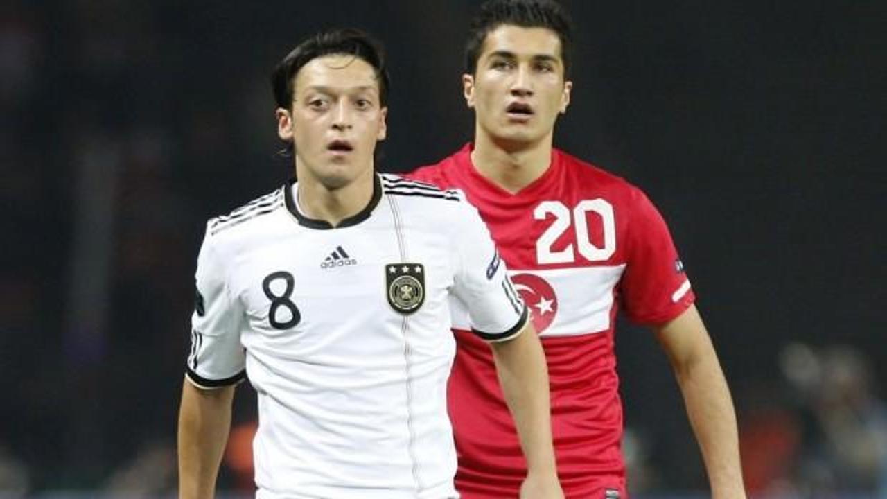 Mesut Özil Türk Milli Takımı'nda oynayabilir mi?