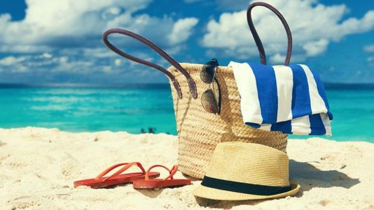 Plaj çantasına ne koyulmalı?