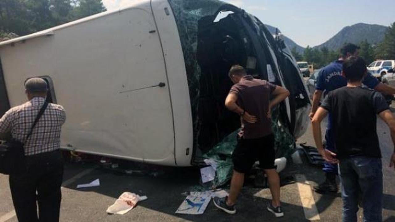 Antalya'da korkun&ccedil; kaza! &Ouml;l&uuml; ve yaralılar var