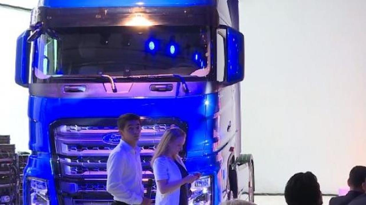 Ford Trucks, yeni çekicisinin ön gösterimini yaptı