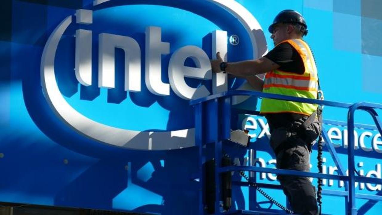 Intel'in ikinci çeyrekte kar ve geliri arttı