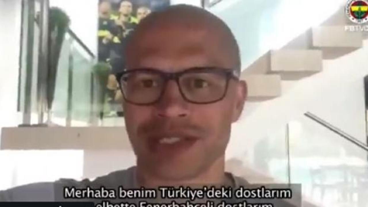 Alex'ten Fenerbahçelilere mesaj