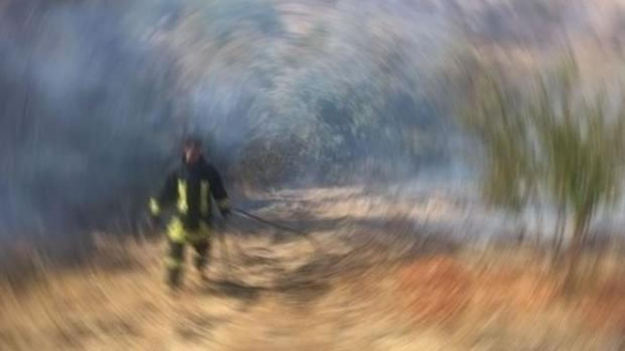 Tekstil atıkları alev alev yandı