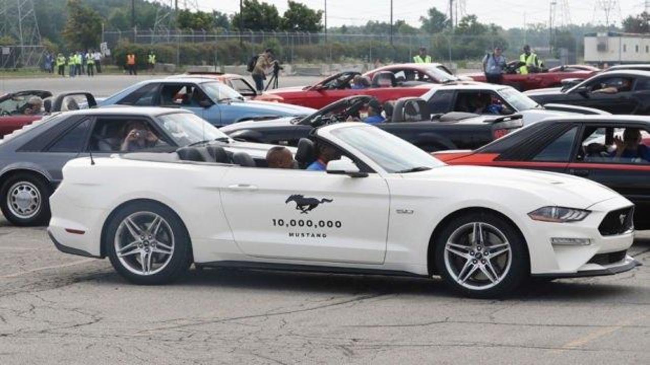 10 milyonuncu Ford Mustang banttan indi