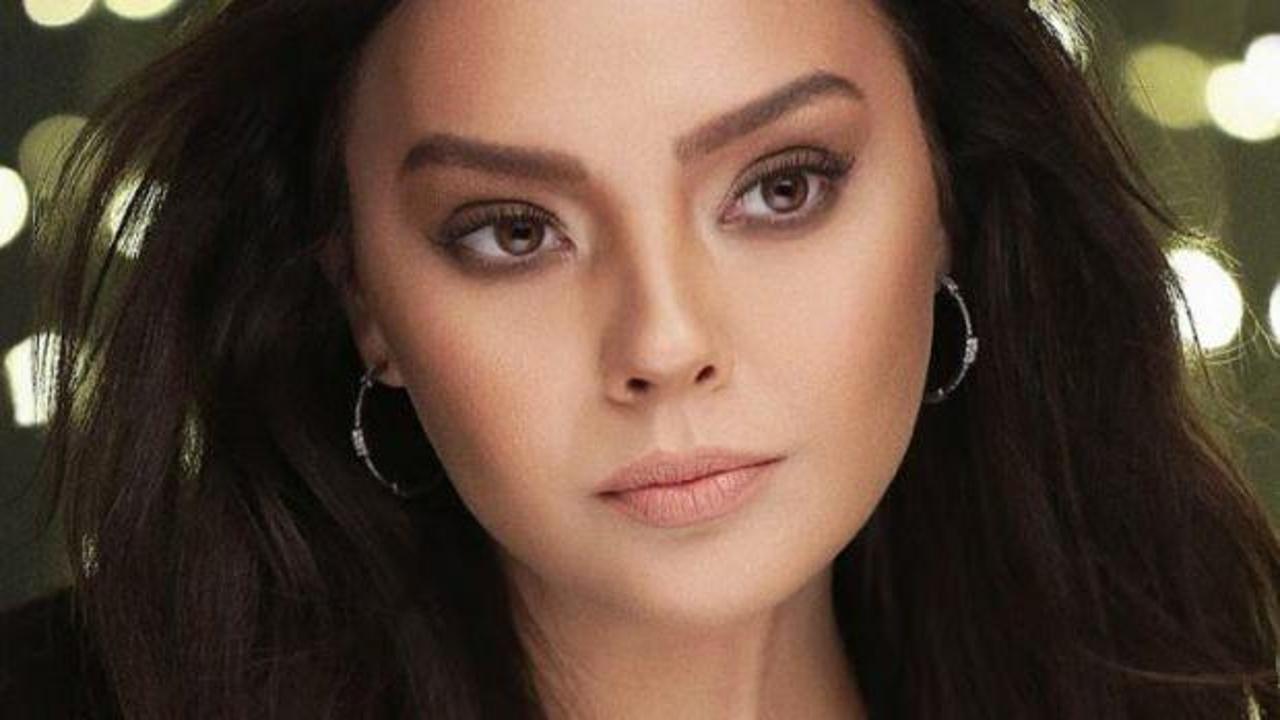 Ebru Gündeş'ten 1 milyon liralık albüm