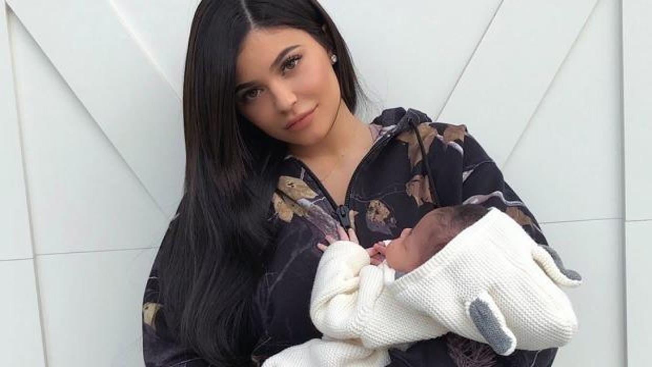 Kylie Jenner'ın bebeği için aldığı çanta şaşırtıyor 