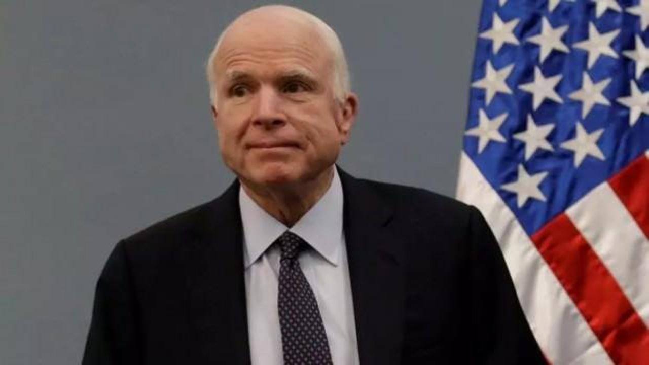 Senatör John McCain hayatını kaybetti