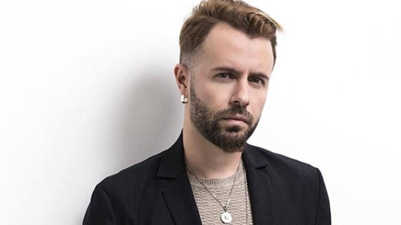 Emre Aydın'dan ingilizce şarkı sürprizi!