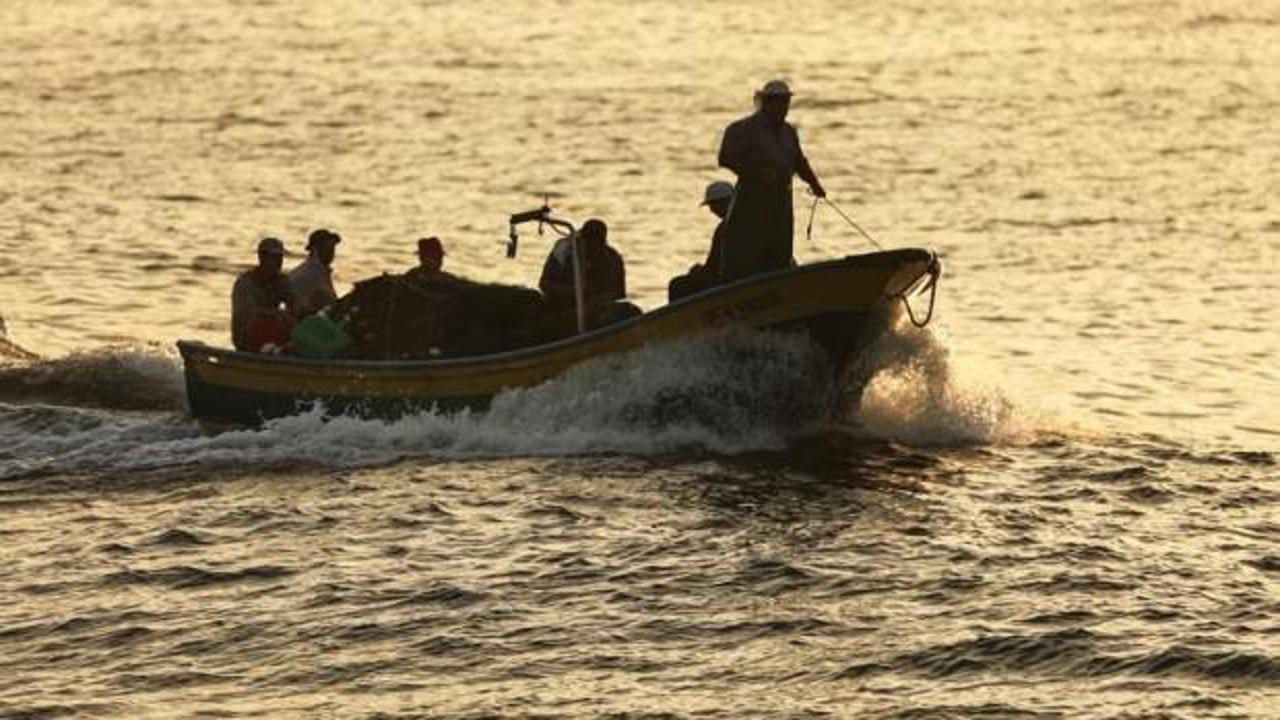 İsrail Deniz Kuvvetleri balıkçıları gözaltına aldı