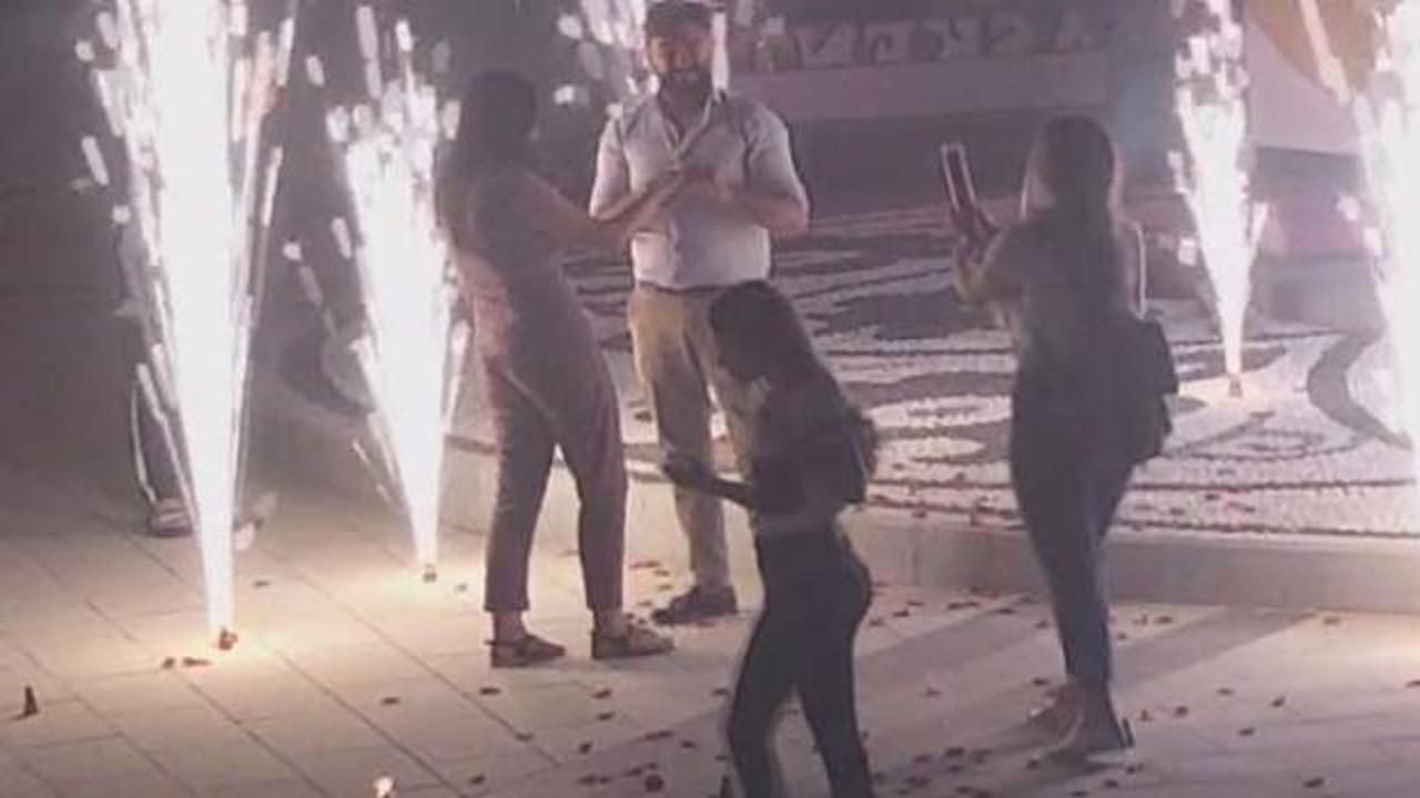 Gece yarısı ellerinde pankartla geldiler ve...